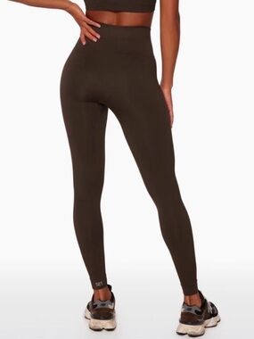 SET ACTIVE Sculptflex Leggings in Espresso Brown 🤎 size medium